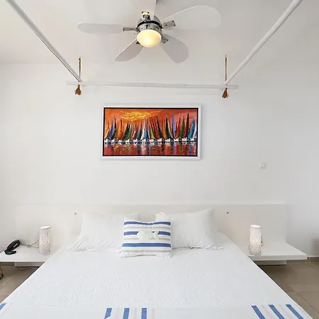 Port Hotel