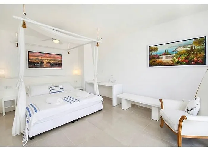 Port Hotel