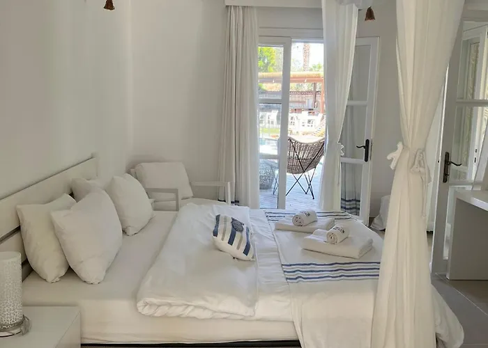 Port Hotel 3*