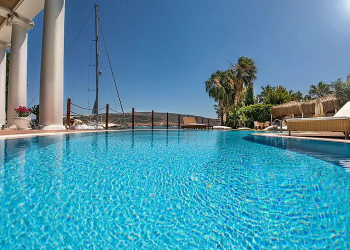Port Hotel 3*