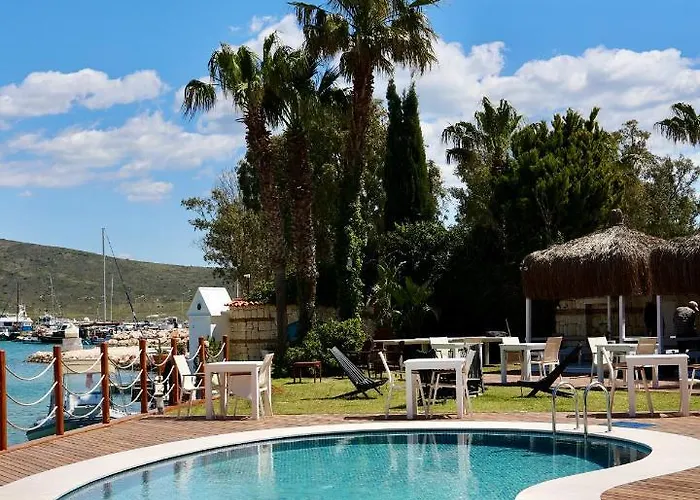 Port Hotel